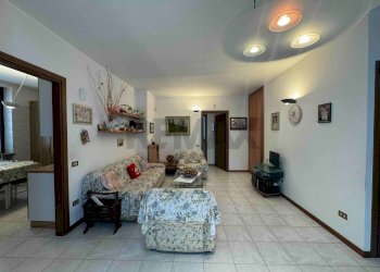 Soggiorno - Villa Via Ticino
 
22, Varese - foto 17