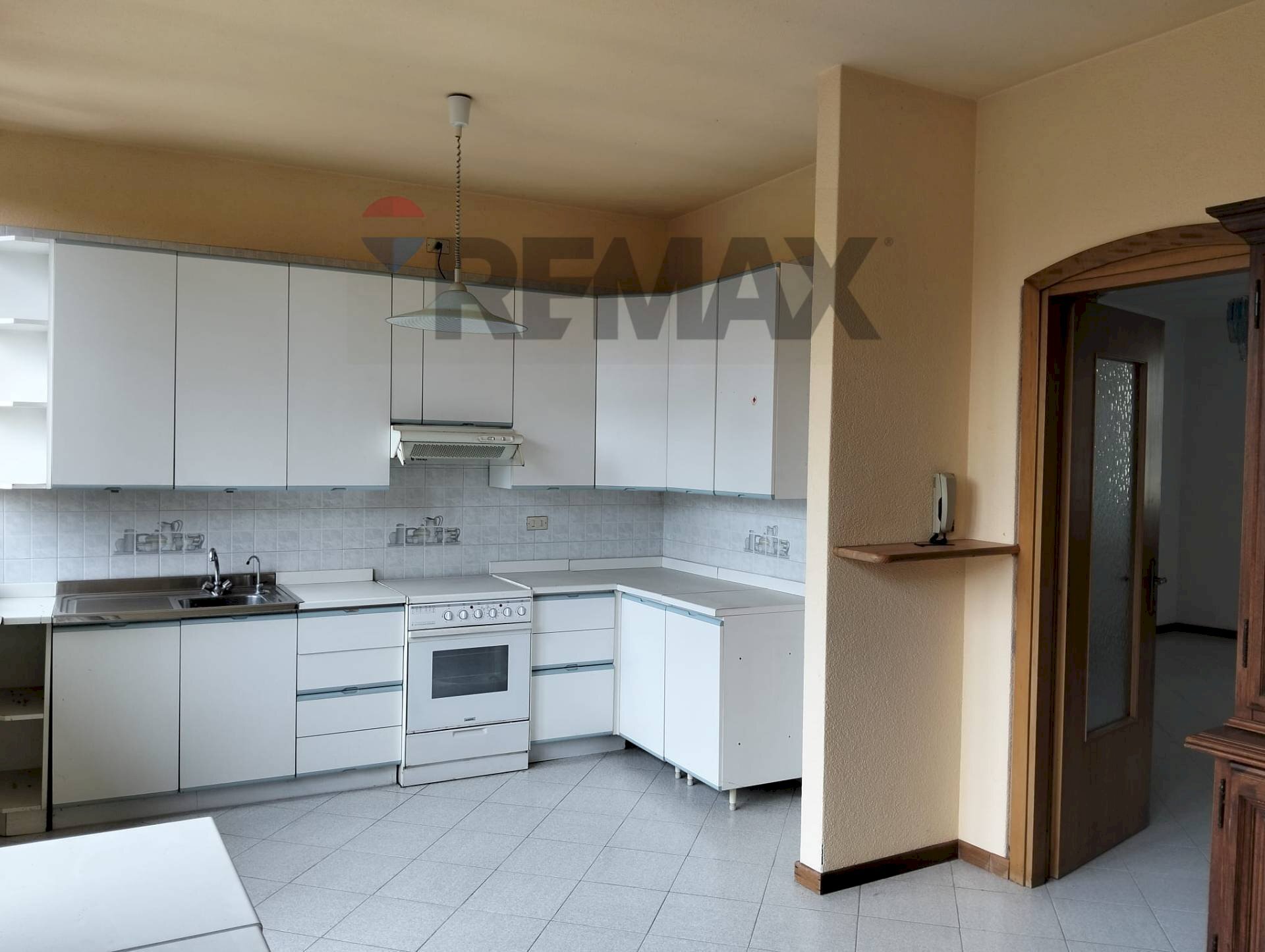 Cucina - Semi-detached house PIAZZA PARROCCHIALE
15, Galliate Lombardo - photo 3