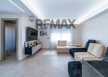 Living - Casa indipendente Viale San Teodoro
 
11/12, Catania - foto 14