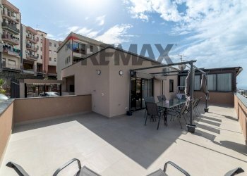 Terrazza - Casa indipendente Viale San Teodoro
 
11/12, Catania - foto 16