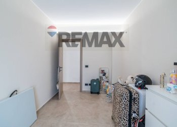 Terza Camera - Casa indipendente Viale San Teodoro
 
11/12, Catania - foto 32