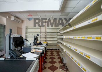 Dispensa di stoccaggio - Commercial Activity Via Pietro Lupo
 
84, Paterno - photo 10