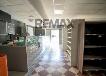 Ricezione / Lobby - Commercial Activity Via Pietro Lupo
 
84, Paterno - photo 22