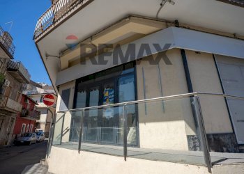 Edificio all\'aperto - Commercial Activity Via Pietro Lupo
 
84, Paterno - photo 64