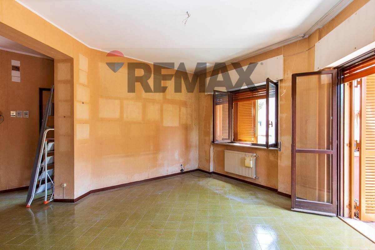 Stanza vuota - Appartamento Via Umberto
 
20, Sant'Agata Li Battiati - foto 3