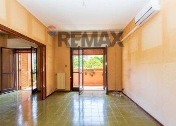 Stanza vuota - Appartamento Via Umberto
 
20, Sant'Agata Li Battiati - foto 1