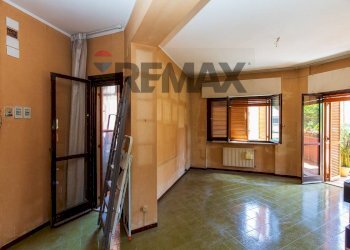 Stanza vuota - Appartamento Via Umberto
 
20, Sant'Agata Li Battiati - foto 4