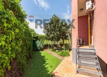Giardino - Appartamento Via Umberto
 
20, Sant'Agata Li Battiati - foto 20