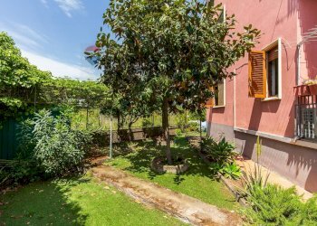 Giardino - Appartamento Via Umberto
 
20, Sant'Agata Li Battiati - foto 28