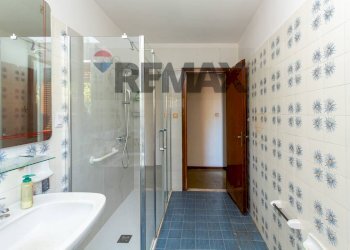 Bagno - Appartamento Via Umberto
 
20, Sant'Agata Li Battiati - foto 35