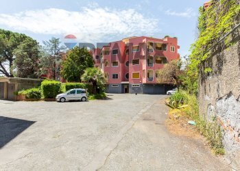 Edificio all\'aperto - Appartamento Via Umberto
 
20, Sant'Agata Li Battiati - foto 46