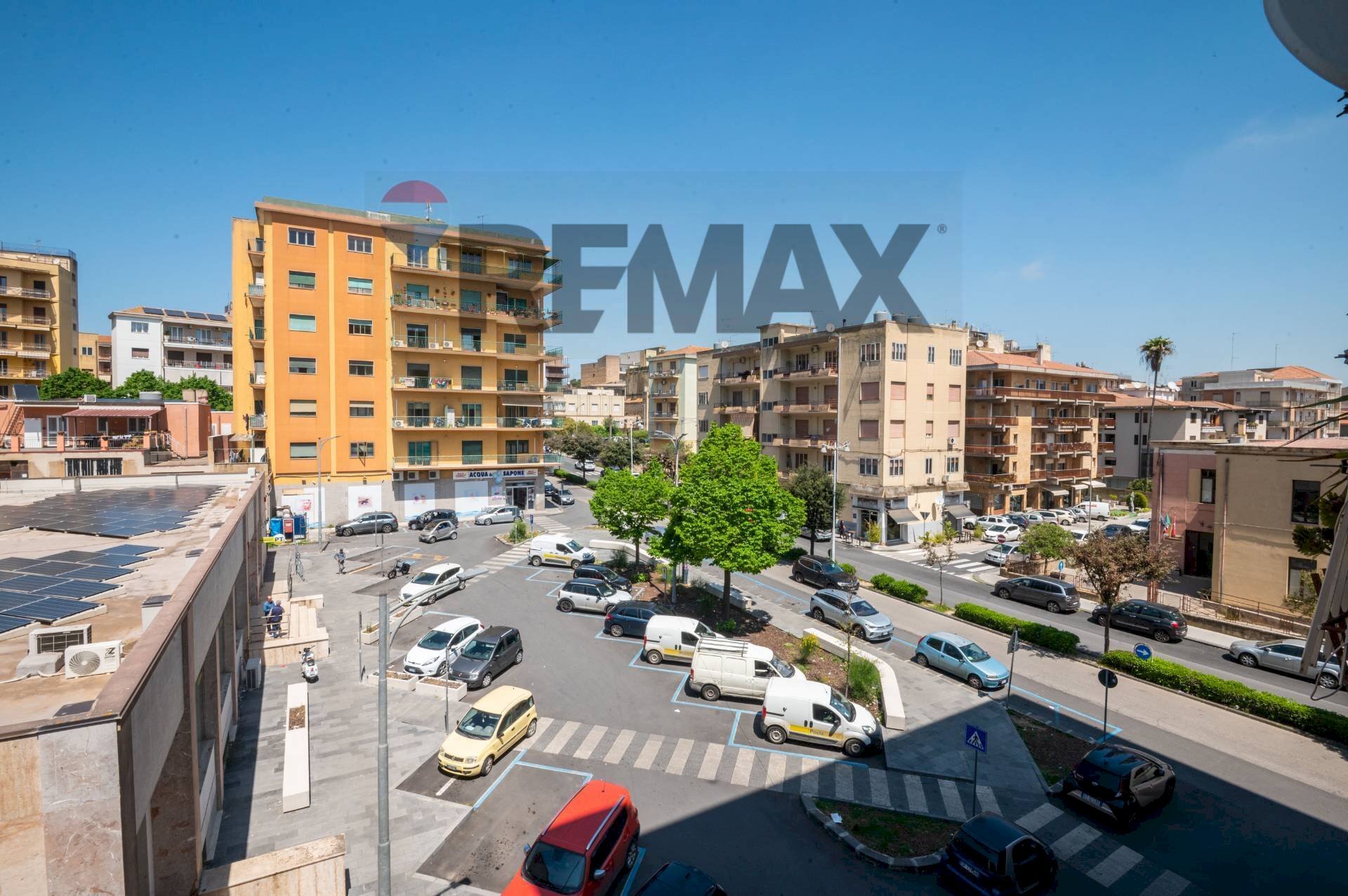 Edificio all\'aperto - Three-room apartment Via Luigi Settembrini
 
20, Caltagirone - photo 1