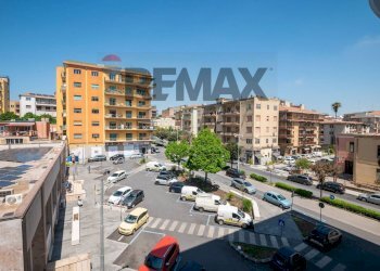 Edificio all\'aperto - Three-room apartment Via Luigi Settembrini
 
20, Caltagirone - photo 1