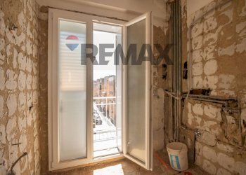 Bagno - Three-room apartment Via Luigi Settembrini
 
20, Caltagirone - photo 4