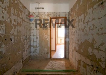Stanza vuota - Three-room apartment Via Luigi Settembrini
 
20, Caltagirone - photo 12