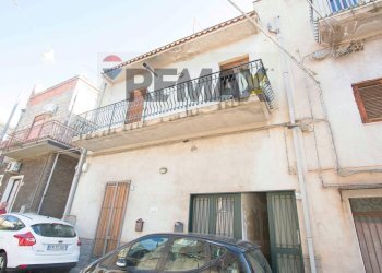 Edificio all\'aperto - Casa indipendente Via Sambataro
4, Santa Maria di Licodia - foto 10