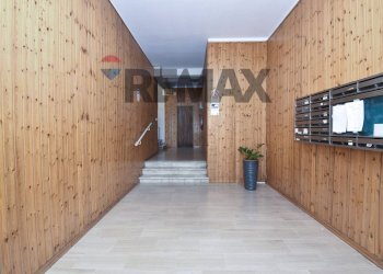 Ricezione / Lobby - Four-room apartment Via Salvatore Raccuglia
 
165, Catania - photo 4