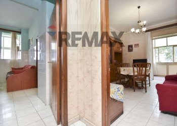 Hall / corridoio - Four-room apartment Via Salvatore Raccuglia
 
165, Catania - photo 9