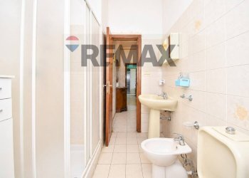 Bagno - Four-room apartment Via Salvatore Raccuglia
 
165, Catania - photo 19