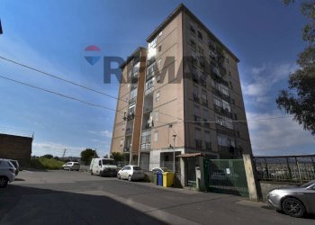 Edificio all\'aperto - Four-room apartment Via Salvatore Raccuglia
 
165, Catania - photo 26