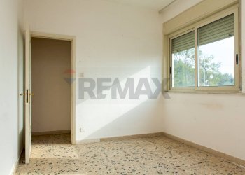 Stanza vuota - Appartamento Via Nizzeti
 
18, Valverde - foto 13