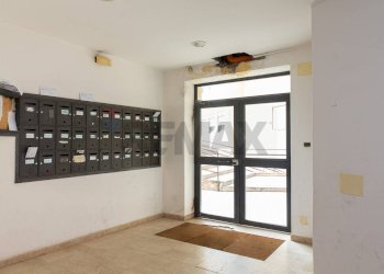 Ricezione / Lobby - Appartamento Via Nizzeti
 
18, Valverde - foto 17