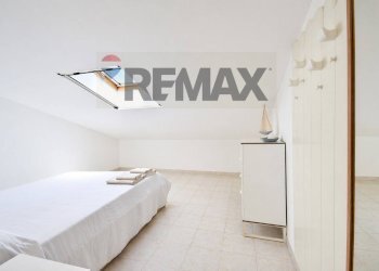 Camera / camera da letto - Three-room apartment Via Spiaggia
 
117, Mascali - photo 25