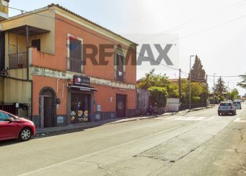 Edificio all\'aperto - Casa semi indipendente Via Giuseppe Motta
 
101, San Giovanni la Punta - foto 32