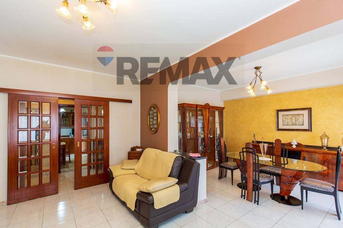 Sala da pranzo - Appartamento Viale Nitta
 
17, Catania - foto 1