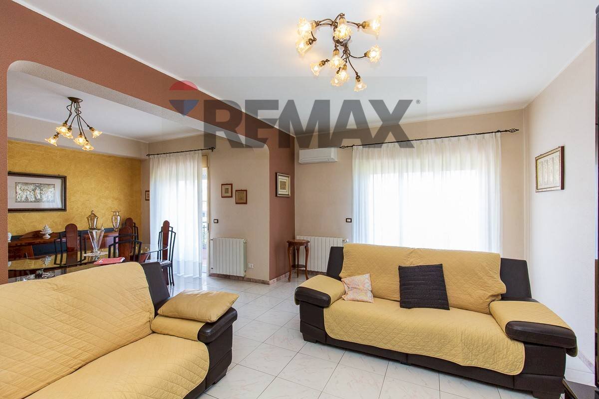 Sala da pranzo - Appartamento Viale Nitta
 
17, Catania - foto 2