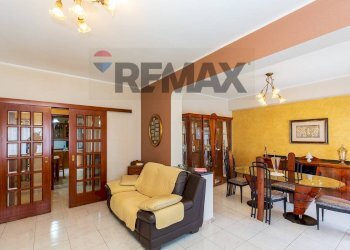 Sala da pranzo - Appartamento Viale Nitta
 
17, Catania - foto 1