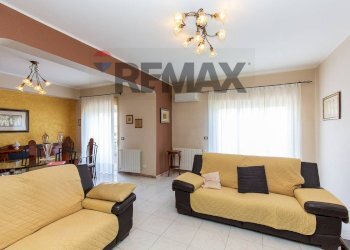 Sala da pranzo - Appartamento Viale Nitta
 
17, Catania - foto 2