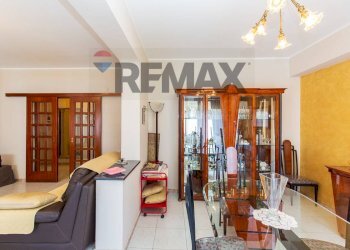 Sala da pranzo - Appartamento Viale Nitta
 
17, Catania - foto 9