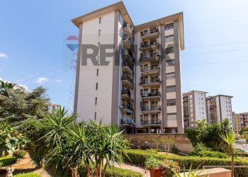 Edificio all\'aperto - Appartamento Viale Nitta
 
17, Catania - foto 16