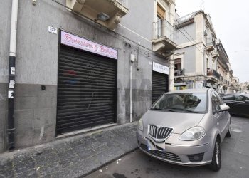 Edificio all\'aperto - Shop Via Vittorio Emanuele II
553, Catania - photo 2