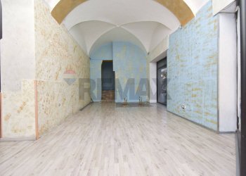 Stanza vuota - Negozio Via Vittorio Emanuele Ii
 
555, Catania - foto 3