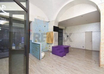 Stanza vuota - Negozio Via Vittorio Emanuele Ii
 
555, Catania - foto 10