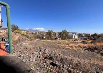 Edificio all\'aperto - Appartamento Via Antonio Locatelli
 
13, Catania - foto 16