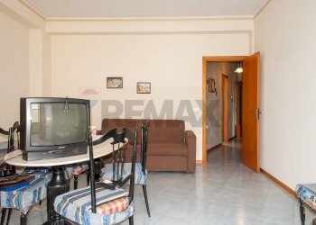 Sala da pranzo - Quadrilocale Via Lavina
 
142, Aci Sant'Antonio - foto 22