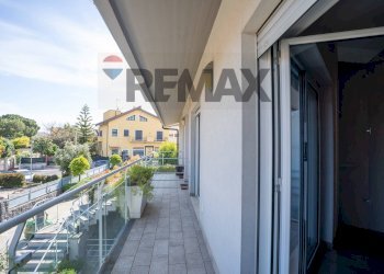 Balcone - Three-room apartment Viale Europa
 
78, San Gregorio di Catania - photo 5