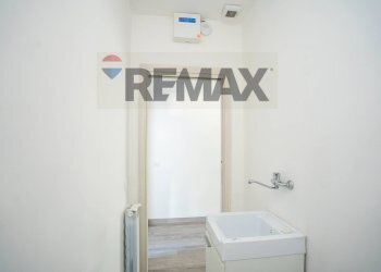 Bagno - Three-room apartment Viale Europa
 
78, San Gregorio di Catania - photo 19