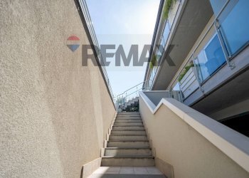 Scale - Three-room apartment Viale Europa
 
78, San Gregorio di Catania - photo 23
