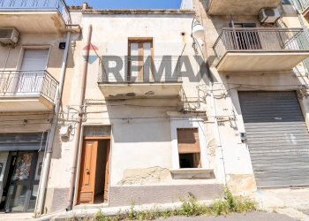 Edificio all\'aperto - Casa semi indipendente Via Milazzo
 
185, Grammichele - foto 2