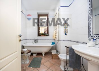 Bagno - Appartamento Via Monsignor Pietro Panzetti
 
16, San Colombano al Lambro - foto 12