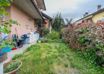 Giardino - Appartamento Via Monsignor Pietro Panzetti
 
16, San Colombano al Lambro - foto 51