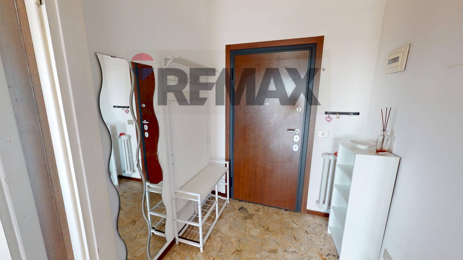 Hall / corridoio - Three-room apartment Via Michele Saponaro
 
24, Milano - photo 2