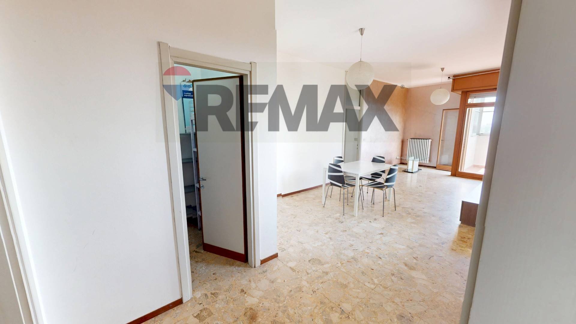 Hall / corridoio - Three-room apartment Via Michele Saponaro
 
24, Milano - photo 3