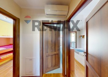 Hall / corridoio - Three-room apartment via XI Febbraio
 
25, Vimodrone - photo 13
