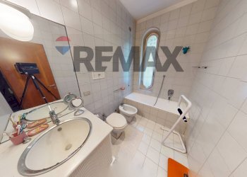 Bagno - Three-room apartment VIA GIUSTI
 
2, Carate Brianza - photo 21