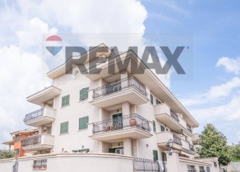 Edificio all\'aperto - Three-room apartment Via Amatore Sceisa
 
86, Marino - photo 72
